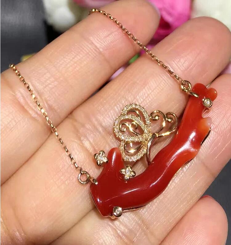 珊瑚镶嵌吊坠 深海馈赠与珠宝艺术的邂逅